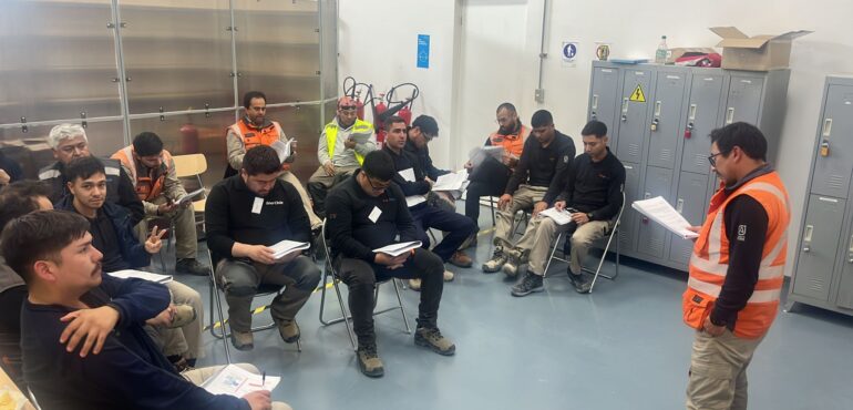 Reflexiones de nuestro Gerente General, Fabritsio Salazar, sobre los desafíos, logros y el apoyo invaluable de nuestra familia CAPELEC y clientes.